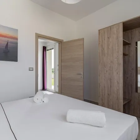 Apartment Le Scuderie 5