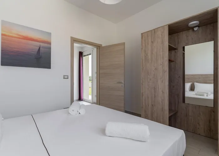 Le Scuderie 5 Apartment *