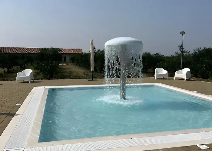 Apartment Le Scuderie 5 *
