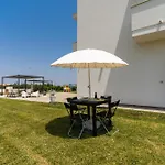 Apartment Le Scuderie 5
